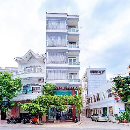 Отель Oyo 587 Trang Long Нячанг Экстерьер фото